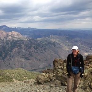 Meet your Posher, Delinda